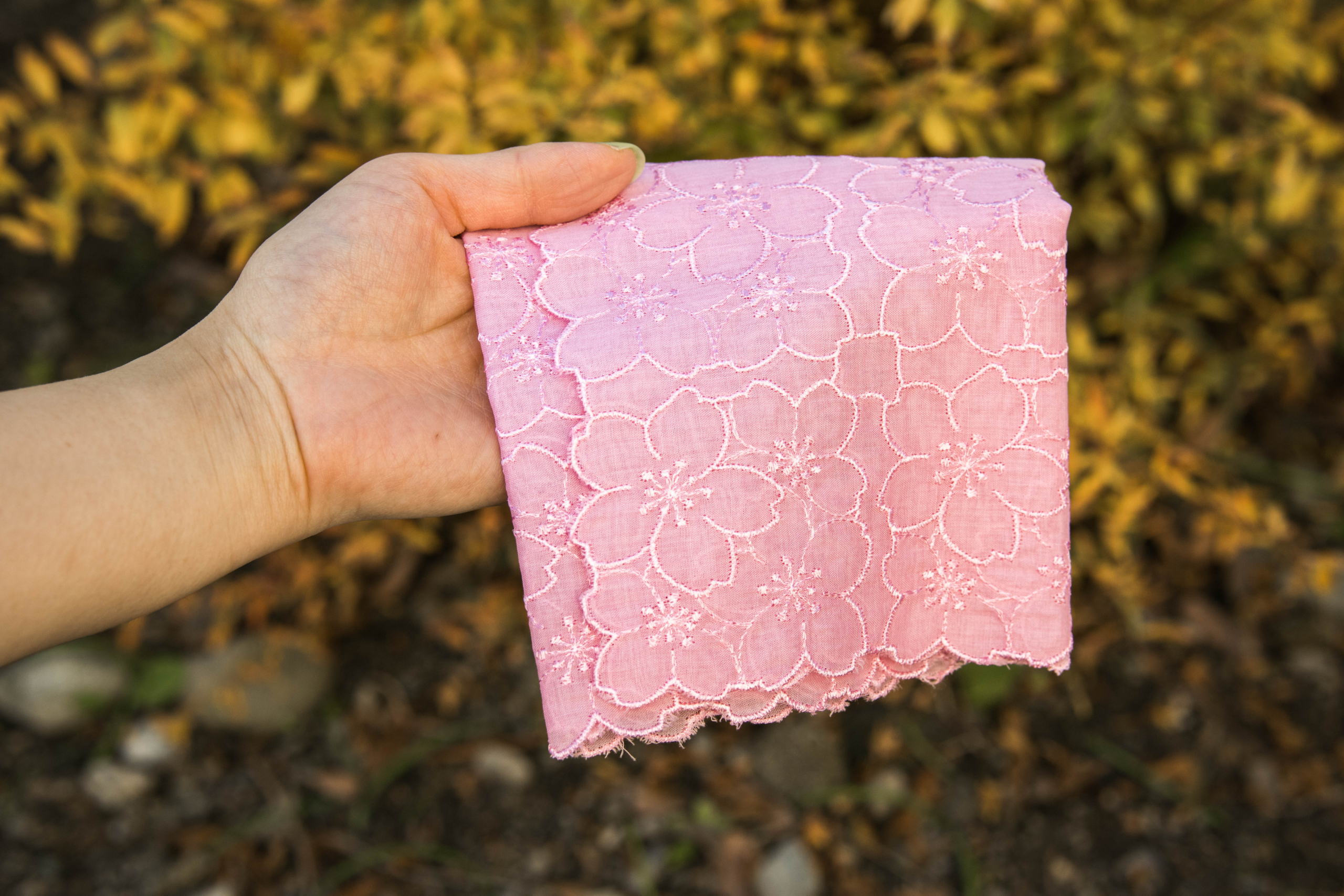 日本茜染め綿レースハンカチ・レースハンドタオル | ブランド認証商品